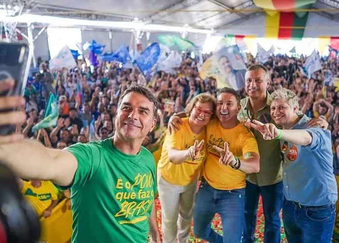 Flávio Bolsonaro (PL), Silvana Covatti (PP), Zucco (PL), Sanderson (PL) e Marcel van Hattem (Novo) — Foto: Reprodução/Instagram