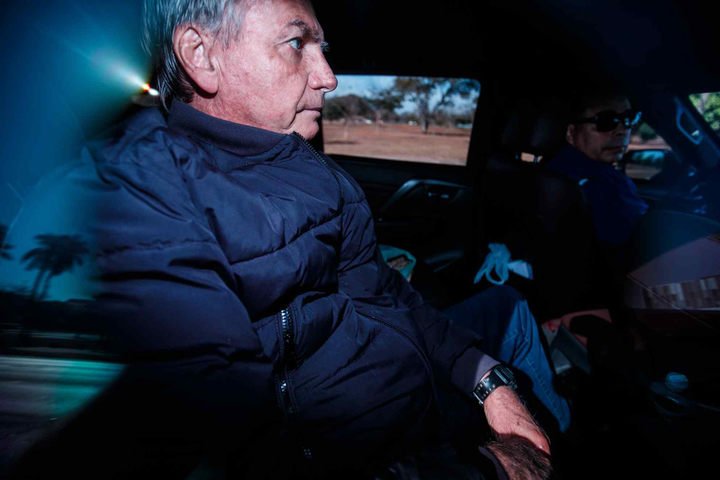 Bolsonaro pede autorização para receber na prisão tratamento com estímulos elétricos no crânio