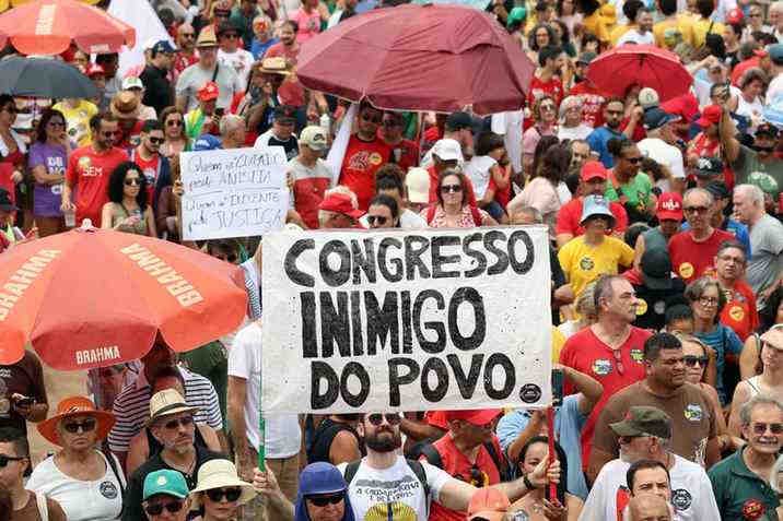 Manifestantes em Brasília — Foto: Sergio Lima/AFP