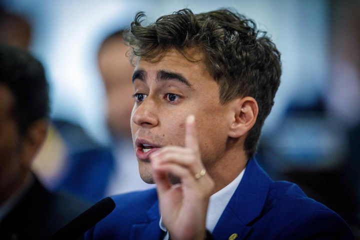 Nikolas Ferreira é condenado a indenizar mulher trans em R$ 40 mil por chamá-la de 'homem'
