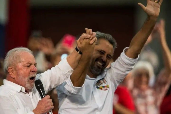 Lula pede que Elmano não faça 'jogo rasteiro' em campanha contra Ciro Gomes no Ceará: 'Não baixe o nível'