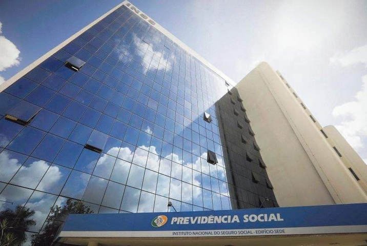 PF conclui inquérito sobre fraudes do INSS e envia a Mendonça indiciamento de 48 pessoas