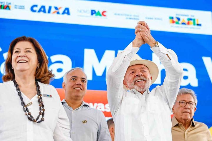 'Caso dele é de polícia', diz Lula sobre conversas entre Flávio Bolsonaro e Daniel Vorcaro