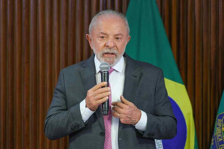 O presidente Luiz Inácio Lula da Silva coordena reunião ministerial no palácio do Planalto — Foto: Fabio Rodrigues-Pozzebom/Agência Brasil