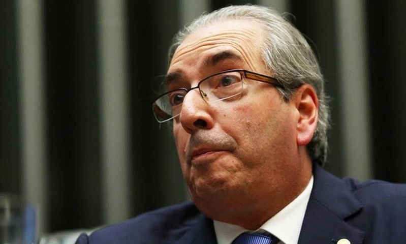 Candidato de Zema diz que 'cadáveres' tentam ressuscitar em MG e cita Eduardo Cunha, que rebate: '5º lugar'