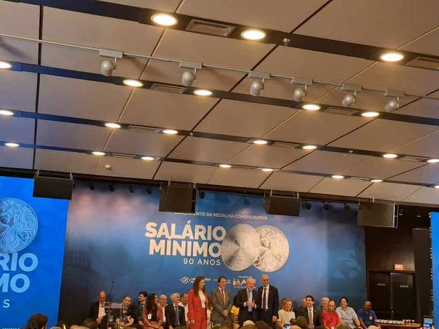 Após novo vídeo de Nikolas Ferreira sobre Pix, Lula ataca IA e fake news: 'Estamos vivendo o mundo da mentira'