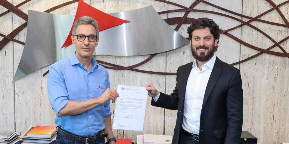 PL prepara plano B em Minas e busca ex-secretário de Zema para palanque de Flávio em meio à indefinição de Cleitinho