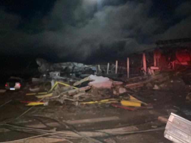 Rio Bonito do Iguaçu, no estado do Paraná, foi atingido por um tornado; fenômeno deixou rastro de destruição, com mortos e feridos — Foto: Corpo de Bombeiros Paraná / Divulgação