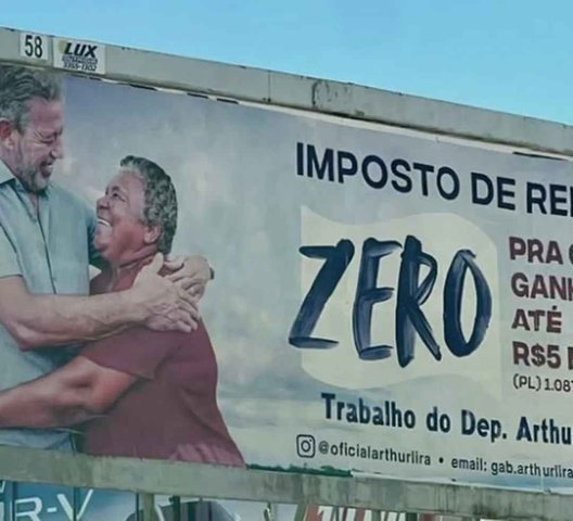 De olho na disputa pelo Senado em 2026, Arthur Lira instala outdoors sobre isenção de IR em Alagoas