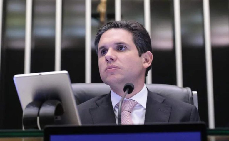 Hugo Motta diz que PEC da Segurança deve ser votada no início de dezembro pela comissão
