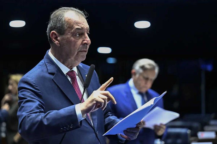 Relator aliado de Lula apresenta parecer favorável à recondução de Gonet à PGR em comissão do Senado