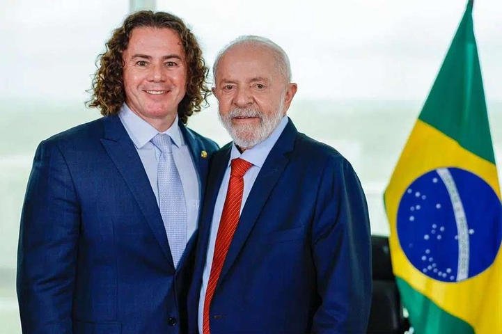 Lula declara apoio a adversário de pai de Hugo Motta em disputa pelo Senado na Paraíba