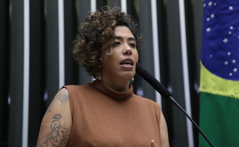 Talíria Petroni denuncia ameaça de morte, ataque a filhos e divulgação de dados pessoais