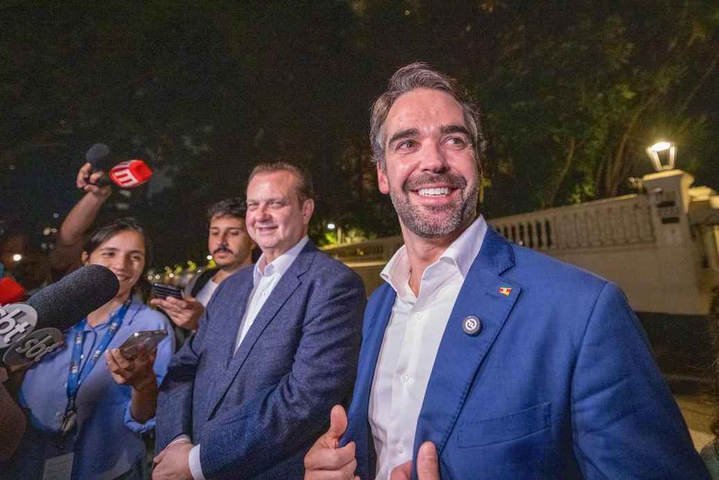 Em conversa com Kassab sobre escolha de Caiado, Leite demonstra incômodo e diz que deve abrir mão do Senado