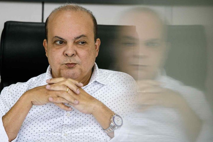 Desgastado pela crise do Master e do BRB, Ibaneis tenta evitar dobradinha Michelle-Bia Kicis para sair ao Senado