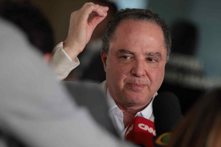 Procedimentos correram bem e não devem afetar campanha de Lula, relata equipe médica