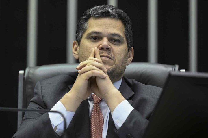 Presidente do Senado critica operação da PF que mirou em Jaques Wagner: 'Execração pública'