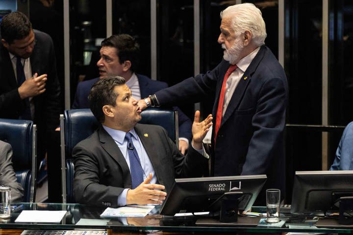 Líder do governo não vê tempo para votar indicação de Messias em 2025 e diz que crise com Alcolumbre se deve a 'erro de comunicação'