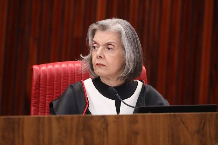 Cármen Lúcia diz que crise de confiabilidade no Judiciário é 'grave' e precisa ser reconhecida