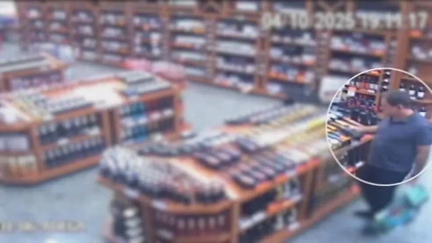 Imagens de câmera de segurança mostram o momento do furto — Foto: Reprodução