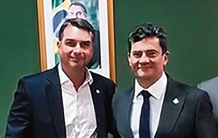 De 'patrimônio nacional' a 'judas', e agora aliado de novo: as idas e vindas entre Moro e o bolsonarismo