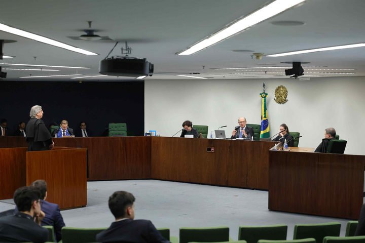 Defesa de pai de Vorcaro critica manutenção da prisão e diz que não teve acesso integral às provas da investigação