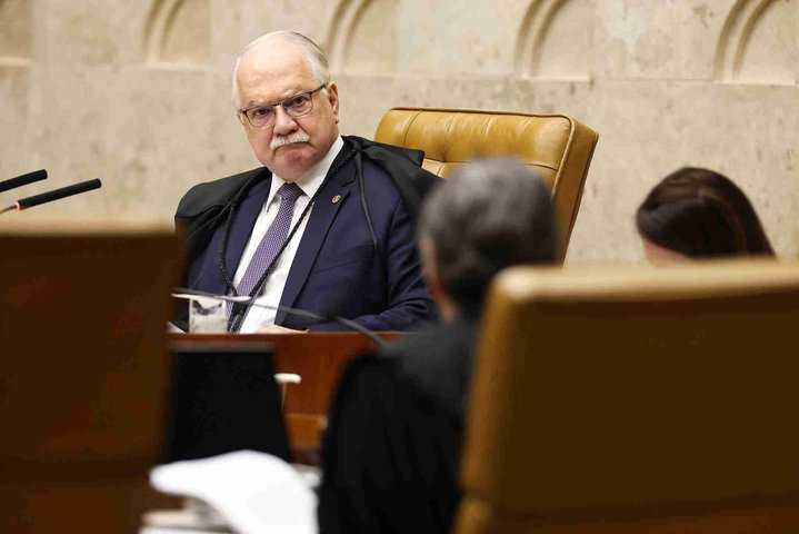 Fachin determina a Mendonça queda do sigilo do caso Master