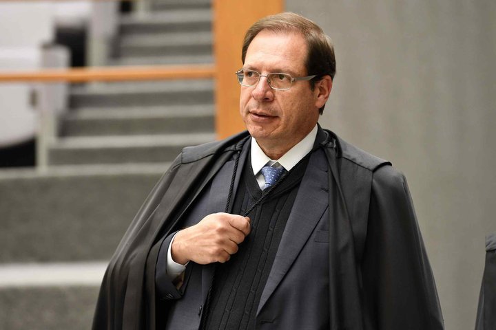 Salomão assume presidência do STJ e destaca ‘união’ e tarefas de ‘alta responsabilidade’ em meio a momento sensível da Corte