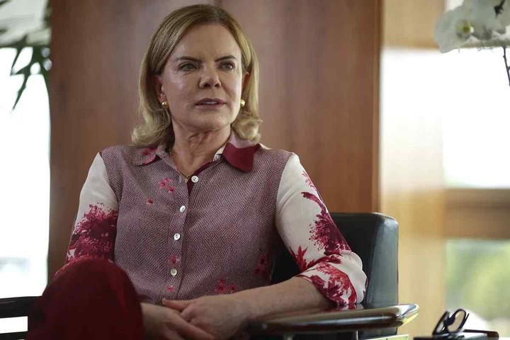 Gleisi afirma que Lula pediu empenho a ministros para aprovar PEC da Segurança e projeto Antifacção original