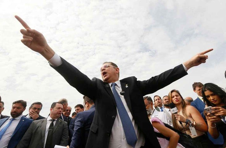 PL rebate vídeo do PT que associa Flávio Bolsonaro ao caso Master: 'Não há qualquer investigação que envolva o senador'