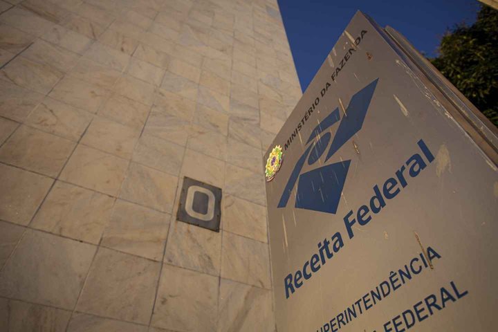 Procedimento aberto no STF é nova frente de apuração sobre atuação da Receita