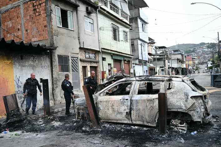 Análise: Paradoxos da opinião pública refletem incoerência de operação no Rio