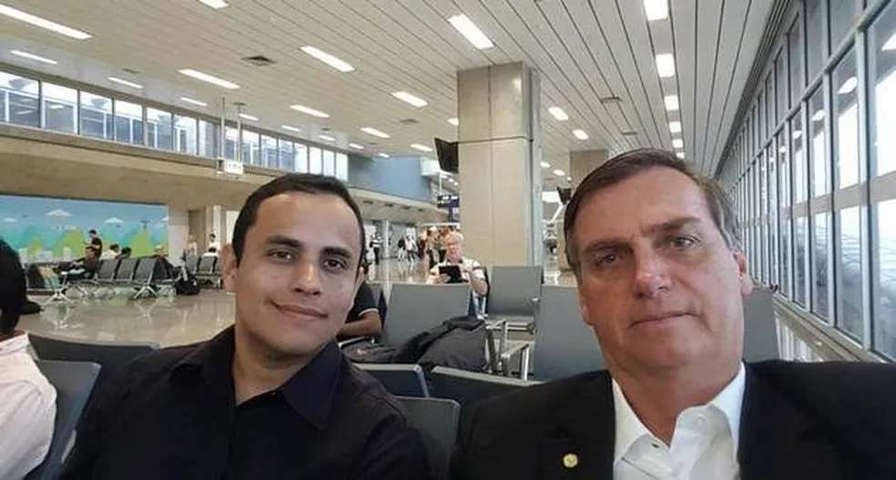 Tércio Arnaud Thomaz e Jair Bolsonaro — Foto: Reprodução