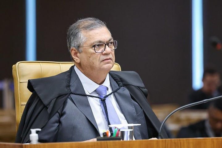 Dino aponta perigo de novas mobilizações e risco a agentes ao votar para manter prisão de Bolsonaro
