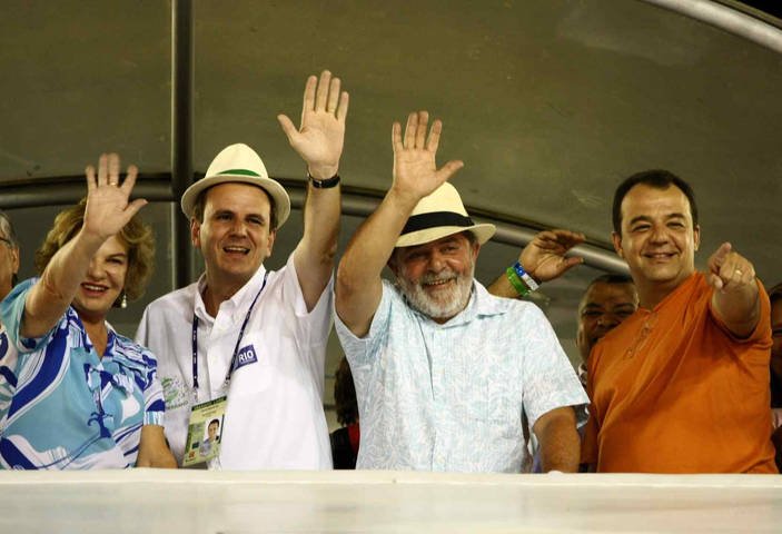 Única vez de Lula na Sapucaí teve parceria com Cabral e Paes e benção a casamento de Neguinho da Beija-Flor
