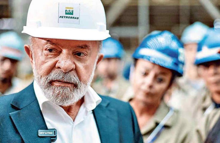 Do combustível à conta de luz, Lula prepara pacotão de benesses para conter desaprovação recorde a seis meses da eleição