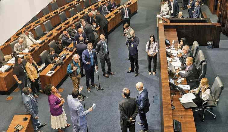 Presidente interino da Alerj convoca reunião sobre pleito para comando da Casa após TRE homologar recontagem de votos