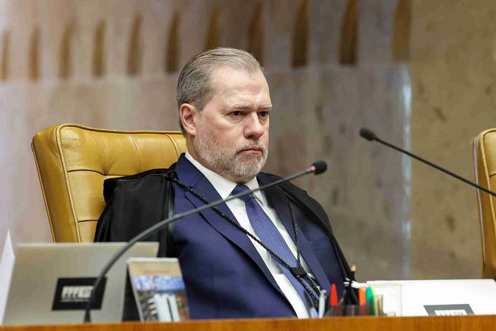 Candidatos ao governo do Ceará travam batalha no STF, Toffoli concede tempo extra de TV a governador após fim do horário eleitoral