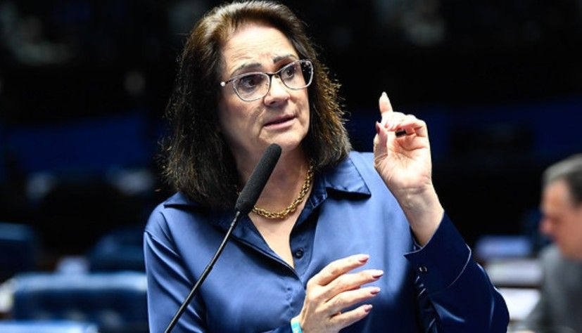 Senadores bolsonaristas fazem visita à Papuda antes de possível prisão de Bolsonaro