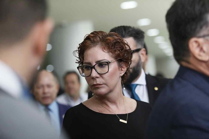 Corte italiana analisa novo pedido de extradição de Carla Zambelli; Procuradoria do país pede rejeição