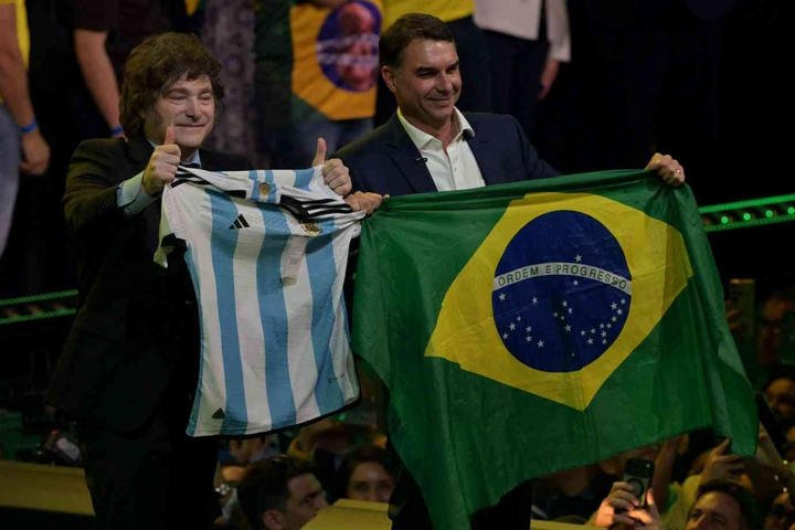 Governo argentino autoriza entrada da Marinha do Brasil para exercício militar em meio a tensões diplomáticas