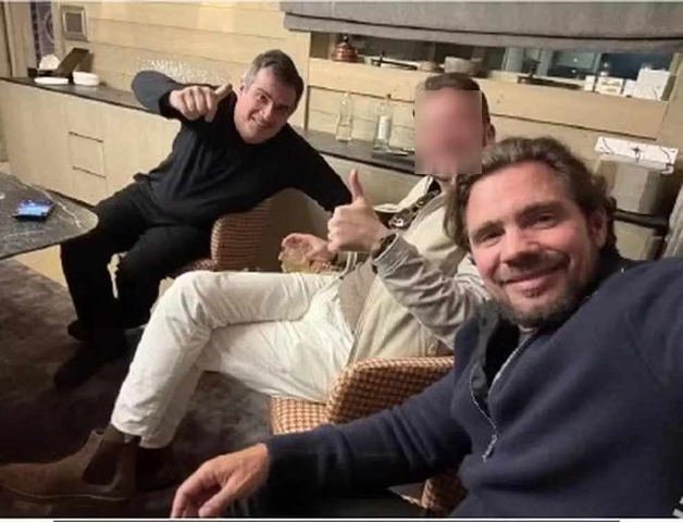 Daniel Vorcaro (à direita) aparece em foto com Ciro Nogueira — Foto: Reprodução/ Polícia Federal