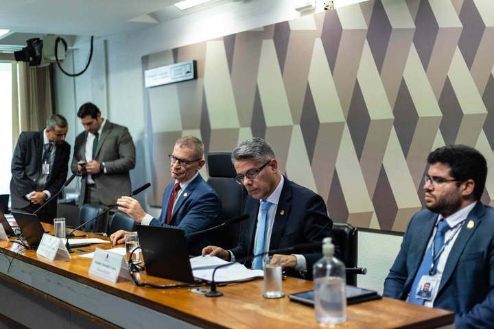 Choque entre Poderes: como foi a reação coordenada para enterrar parecer de CPI que indiciou ministros do STF e PGR
