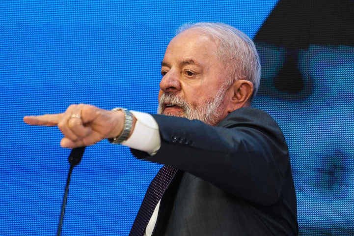 Lula cobra ministros a se manifestarem contra redução de pena de Bolsonaro, e Planalto aposta em veto