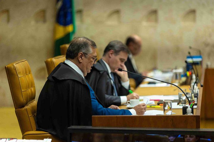 Caso Dark Horse no STF envolve suspeitas sobre gastos de Vorcaro e emendas; entenda as investigações conduzidas por Mendonça e Dino