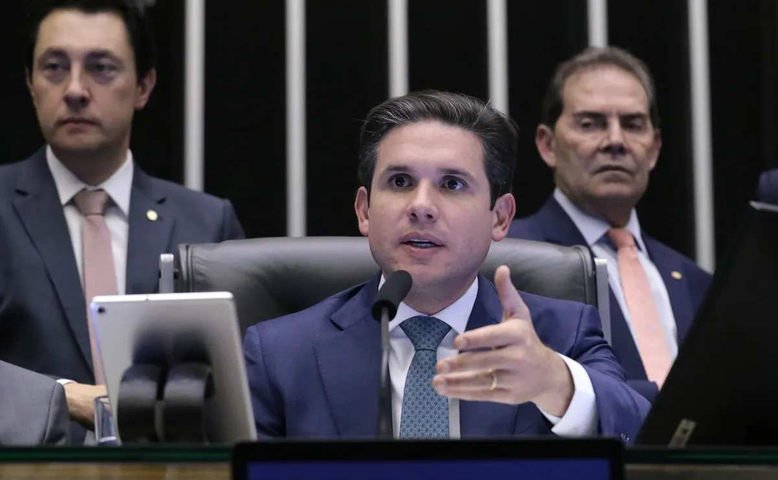Com crise de imagem, Câmara contrata consultoria por R$ 5 milhões para reformular redes sociais após desgaste da PEC da Blindagem