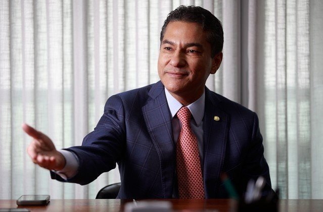 Presidente do Republicanos diz que Cleitinho 'perdeu o timing' e volta a colocar em dúvida candidatura em Minas