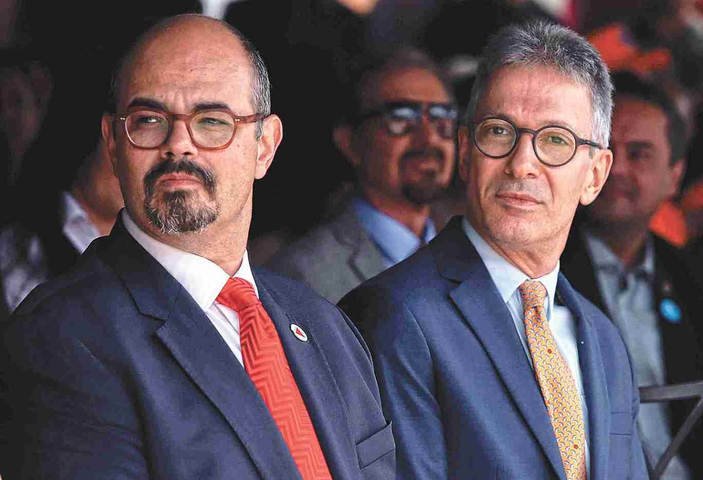 Convenção do Novo em Minas termina com escolha de vice de Simões e indefinição na direita