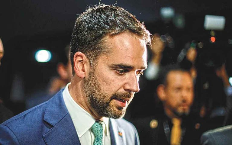 Fora da polarização, Eduardo Leite fica isolado em sucessão no Rio Grande do Sul