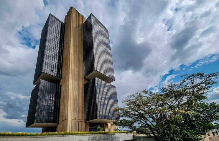 BC congela novamente bens de ex-sócio de Vorcaro e ex-diretor jurídico